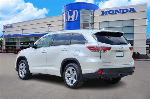 2016 Toyota Highlander Limited Platinum