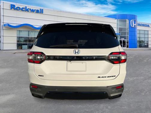 2026 Honda Pilot Black Edition