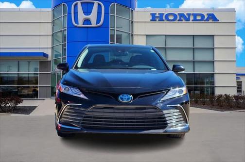 2021 Toyota Camry Hybrid XLE
