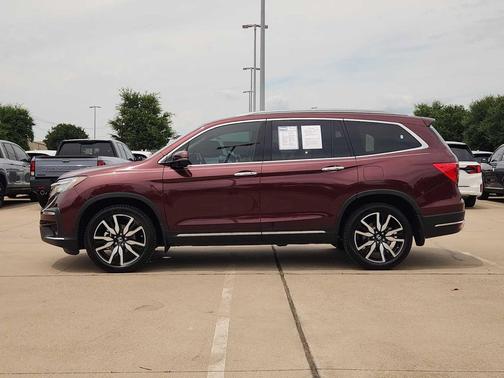 Deep Scarlet Pearl 2021 Honda Pilot Touring 8-Passenger