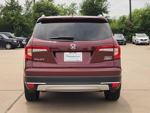 Deep Scarlet Pearl 2021 Honda Pilot Touring 8-Passenger