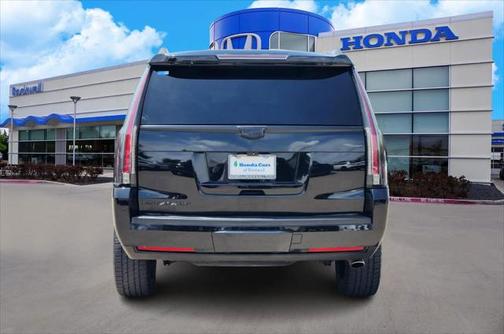 2017 Cadillac Escalade Platinum