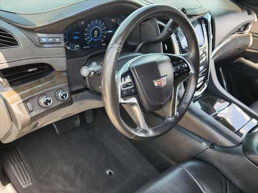 2017 Cadillac Escalade Platinum