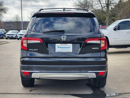 2020 Honda Pilot Touring 8-Passenger