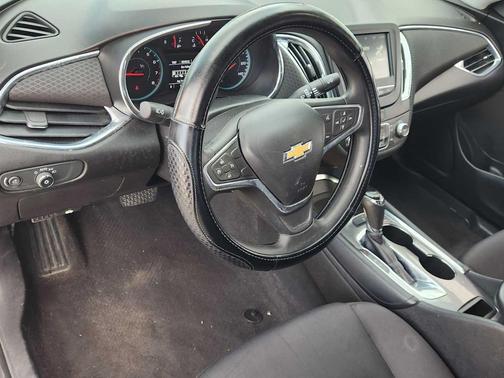 2017 Chevrolet Malibu 1LT