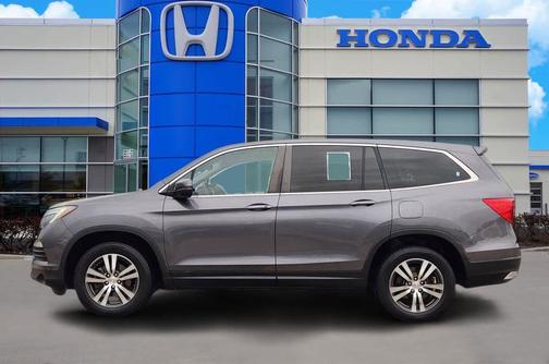 2017 Honda Pilot EX