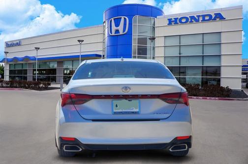 Wind Chill Pearl 2020 Toyota Avalon Limited