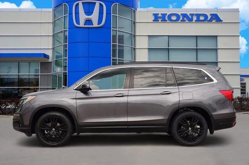 Modern Steel Metallic 2022 Honda Pilot 2WD Special Edition