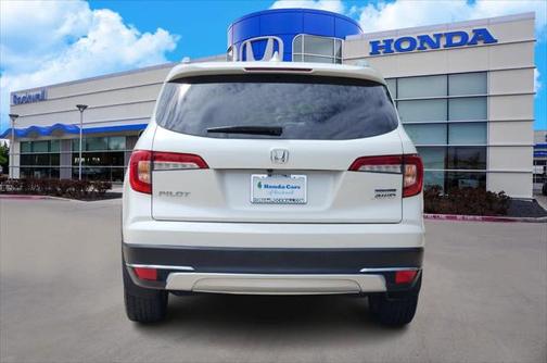 2019 Honda Pilot Touring 8-Passenger