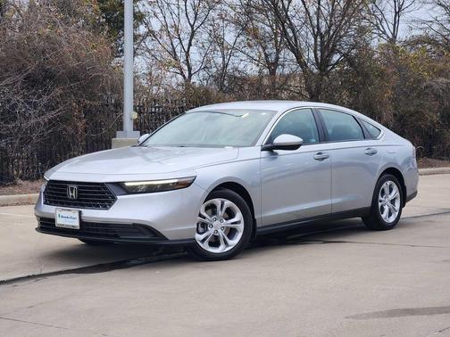 2025 Honda Accord LX 1.5T