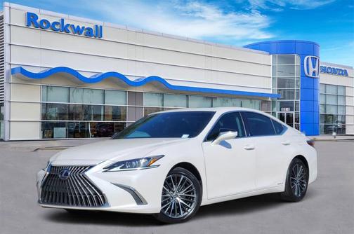 2022 Lexus ES 300h Base