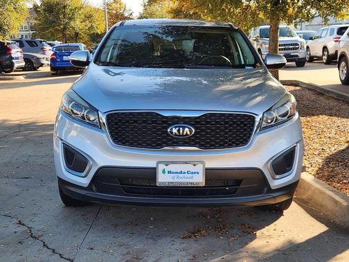 2017 Kia Sorento L