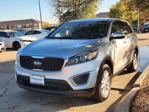 2017 Kia Sorento L