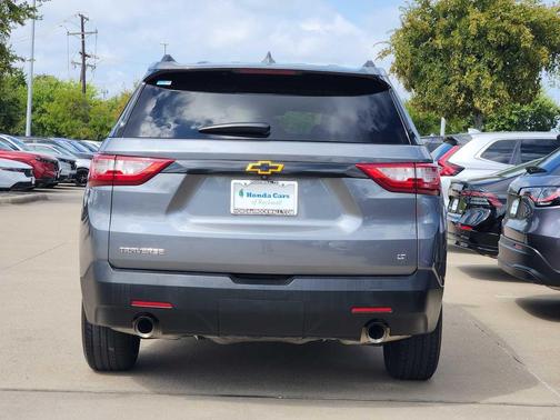 2021 Chevrolet Traverse LT Cloth