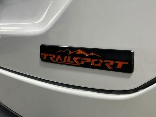 Platinum White Pearl 2026 Honda Pilot TrailSport