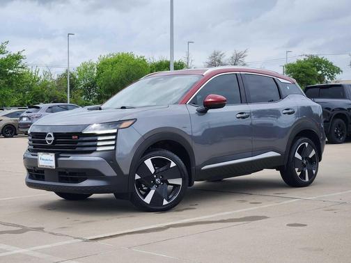 Gun Metallic/Scarlet Ember Tintcoat 2025 Nissan Kicks SR