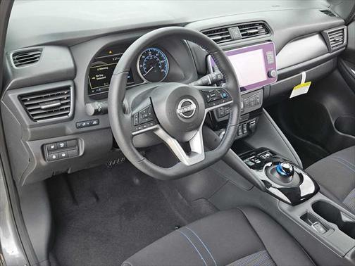 2024 Nissan Leaf SV PLUS