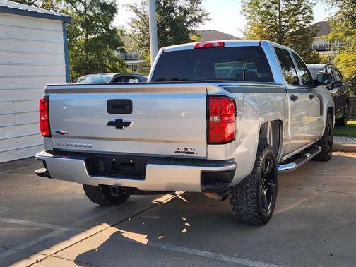 2018 Chevrolet Silverado 1500 Custom