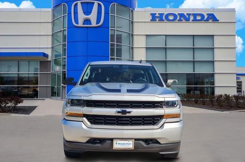 2018 Chevrolet Silverado 1500 Custom