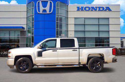 2018 Chevrolet Silverado 1500 Custom