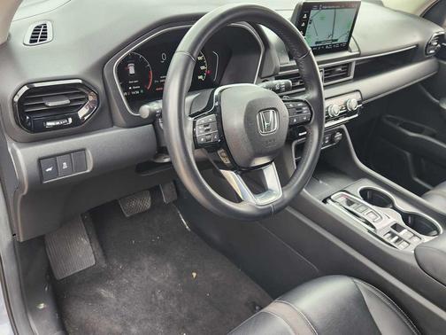 2024 Honda Pilot Touring 8-Passenger