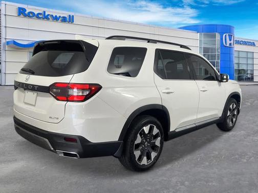 Platinum White Pearl 2026 Honda Pilot Elite