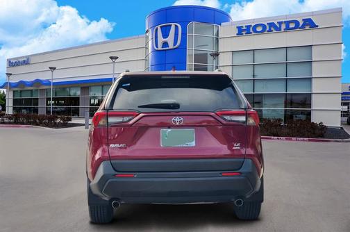 2021 Toyota RAV4 LE