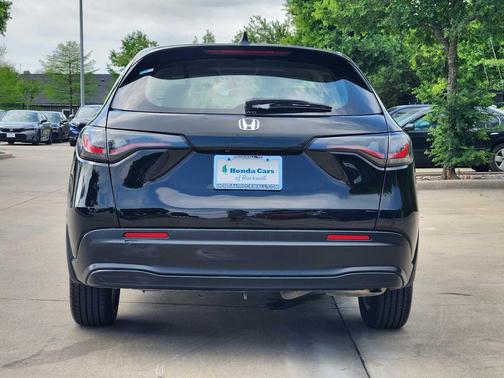 Crystal Black Pearl 2023 Honda HR-V LX