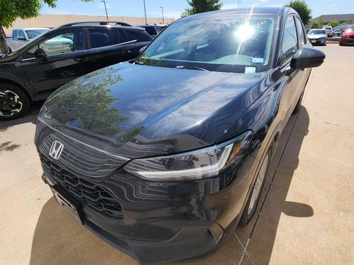 Crystal Black Pearl 2023 Honda HR-V LX