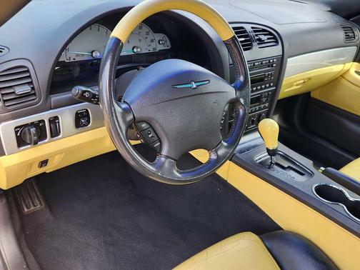 2002 Ford Thunderbird Base