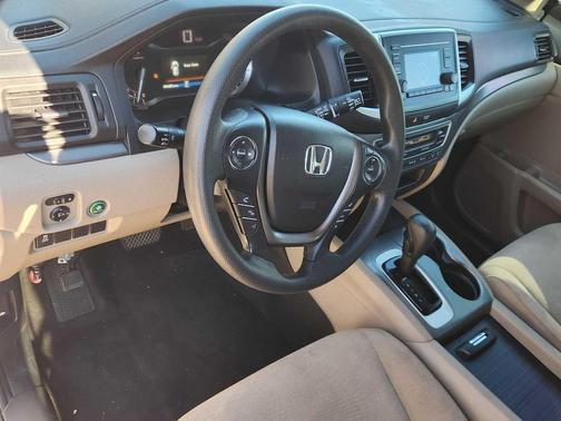 2017 Honda Pilot LX