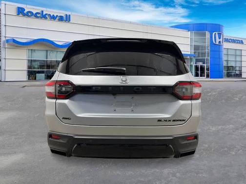 Solar Silver Metallic 2026 Honda Pilot Black Edition