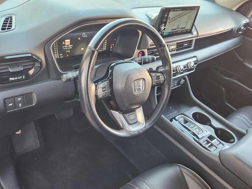 2023 Honda Pilot AWD Elite