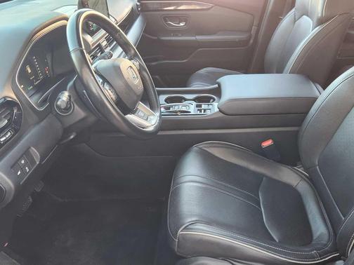 2023 Honda Pilot AWD Elite