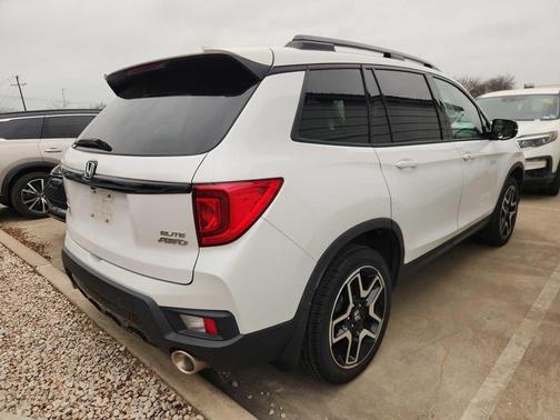 2023 Honda Passport AWD Elite