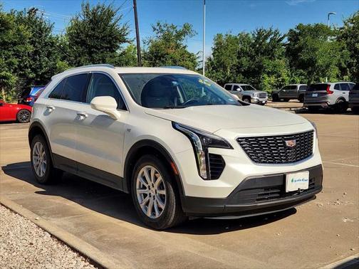 2022 Cadillac XT4 Luxury