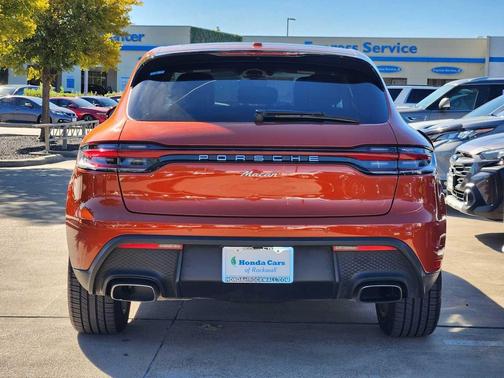2022 Porsche Macan AWD