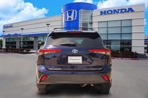 Blueprint 2023 Toyota Highlander LE