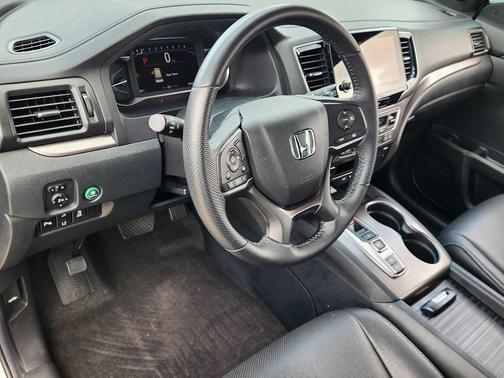 Platinum White Pearl 2023 Honda Passport AWD EX-L