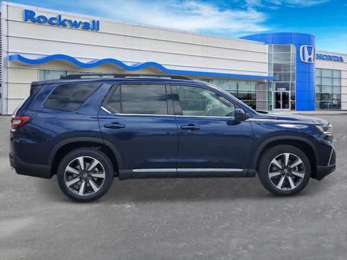 2025 Honda Pilot Touring 8-Passenger