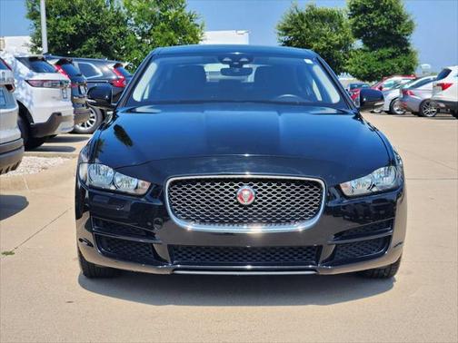 2019 Jaguar XE 25t