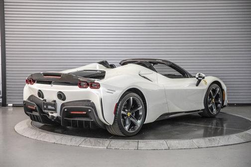 2023 Ferrari SF90 Spider Assetto Fiorano
