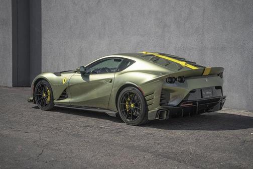 2023 Ferrari 812 Competizione Coupe