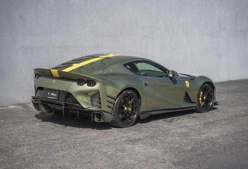 2023 Ferrari 812 Competizione Coupe