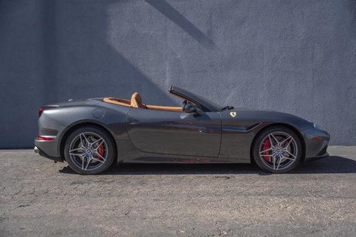 2015 Ferrari California T