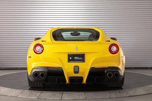 2015 Ferrari F12berlinetta Base