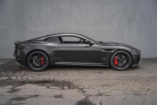 2021 Aston Martin DBS Superleggera