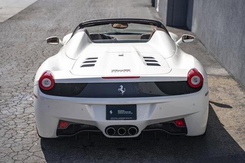 2013 Ferrari 458 Spider Base