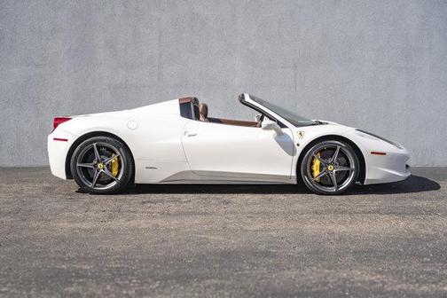 2013 Ferrari 458 Spider Base