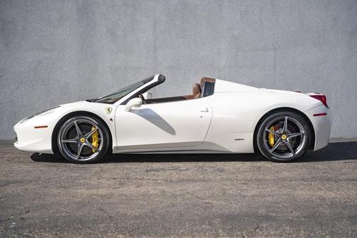 2013 Ferrari 458 Spider Base